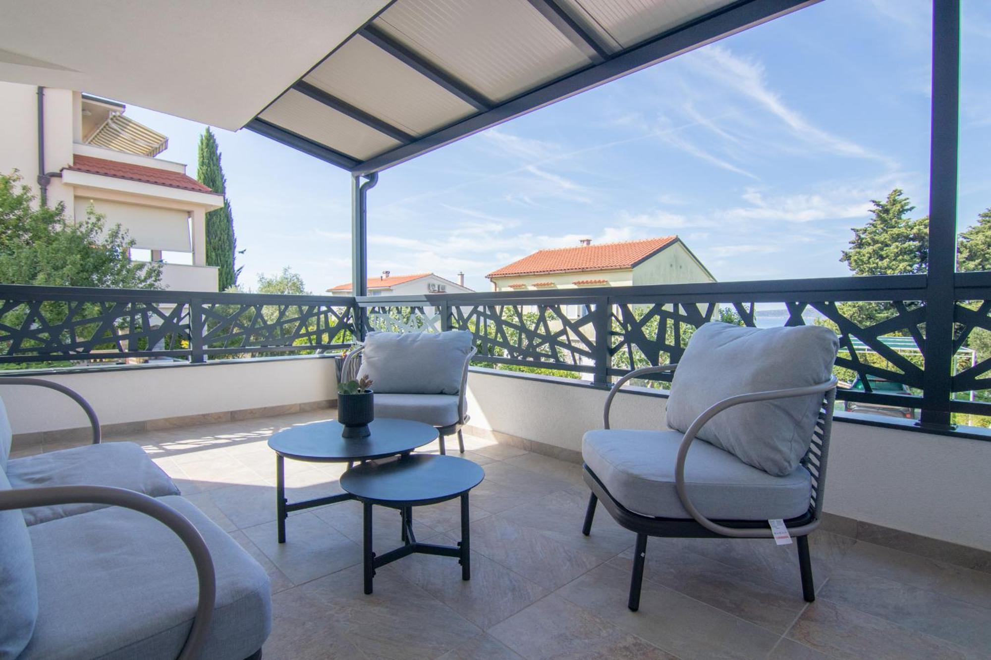 Apartments Flowers Krk Town Exterior photo