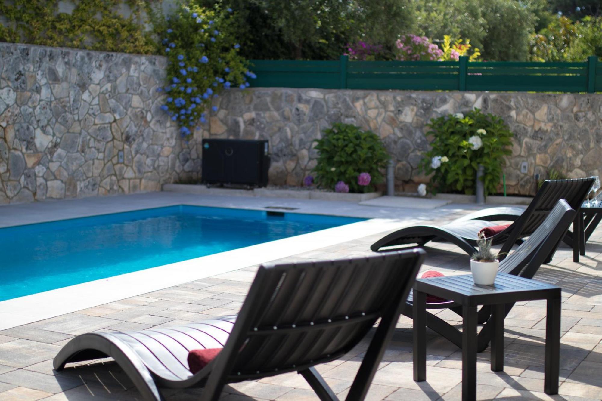 Apartments Flowers Krk Town Exterior photo